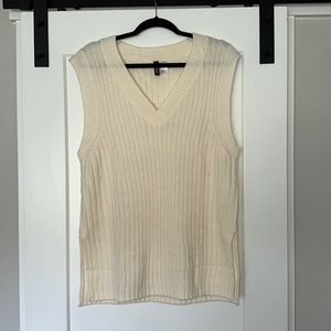 H&M Divided Oversized Rib Knit Sweater Vest